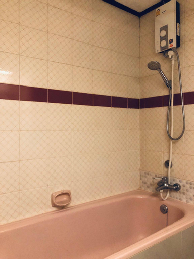Bathroom 7