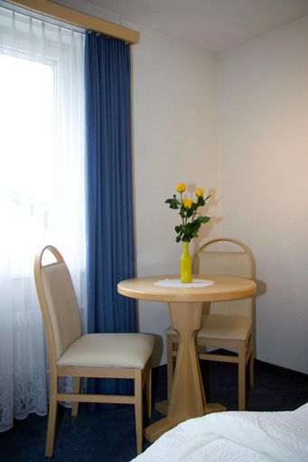 Bedroom, Hotel Alpha, Visp
