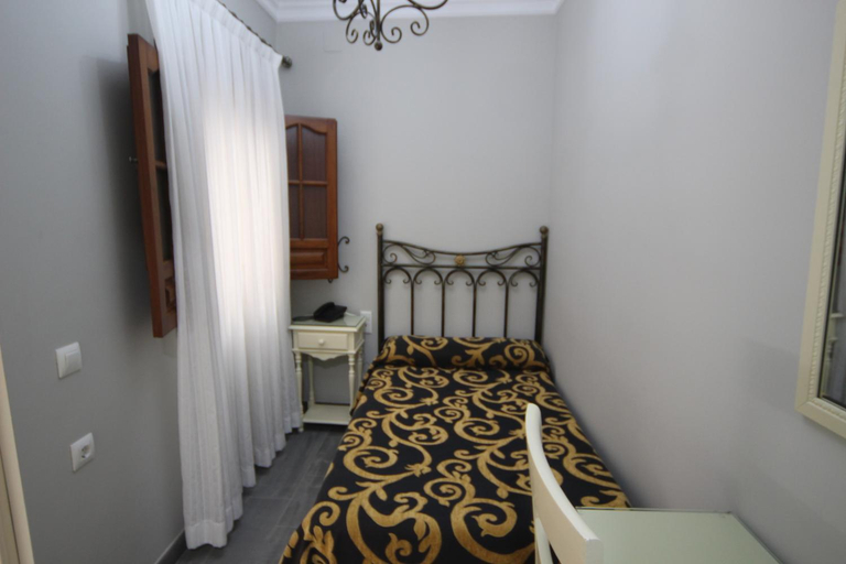Others 3, Hostal Roma, Sevilla