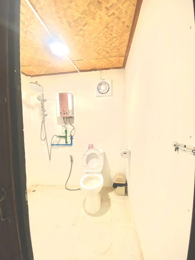 Bathroom 3, Phuthara Klangdong, Mae Rim