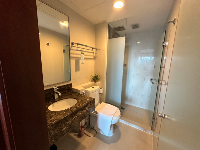 Bathroom 6