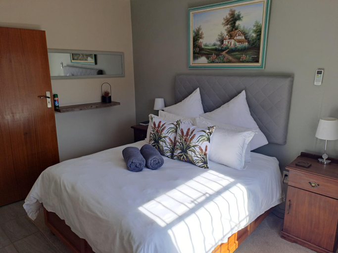 Others 5, The Aloes Guest House, Xhariep