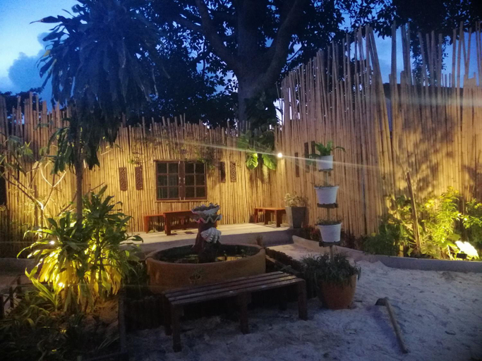 Others 4, Phi Phi Long Beach Bungalow ( Had Yao), Mueang Krabi