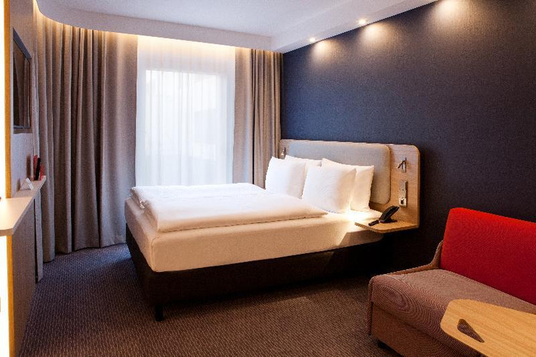 Bedroom 22