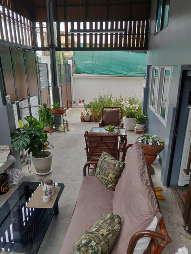 Others 2, THE HOG, Thon Buri