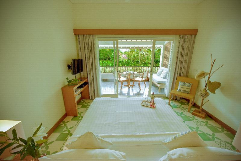 Bedroom 12