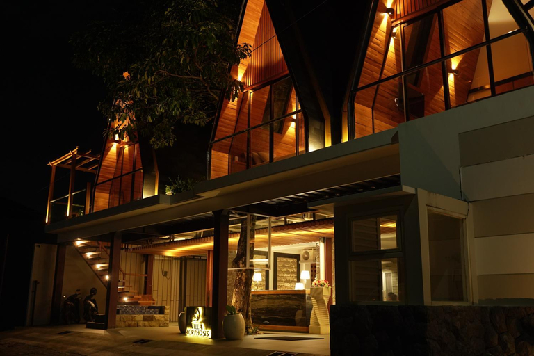Villa Morphosis, Jember