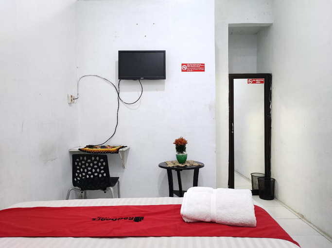 Bedroom 8