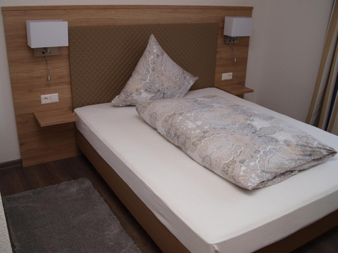 Bedroom, Hotel Anker garni, Rastatt