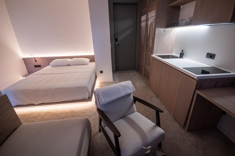 Bedroom 2, Bloom Suites, Priština