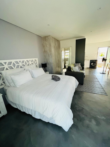 4, Sleepy Tides, City of Cape Town