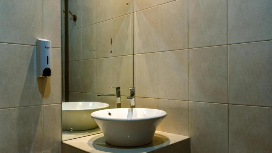 Bathroom 2, Eco Boo Boo - Green Genesis, Badung