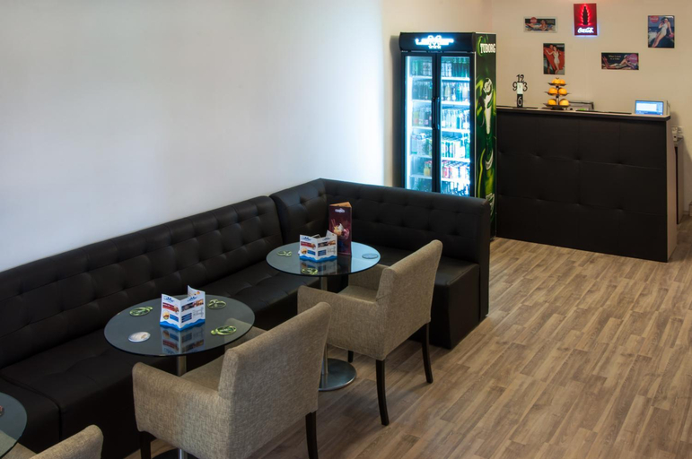 Food & Drinks 3, Vila La Mer, Tuzla