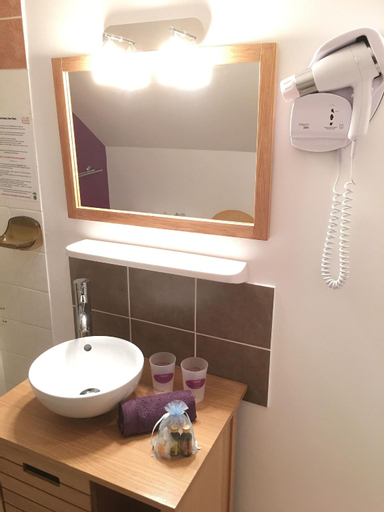 Bathroom 8