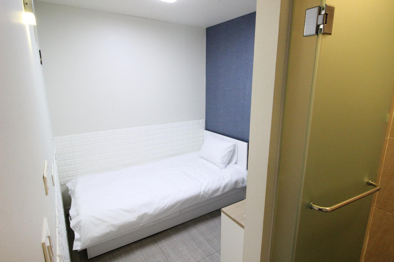 Bedroom 11
