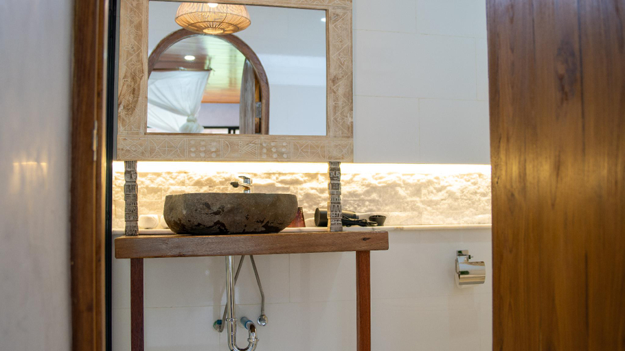 Bathroom 6