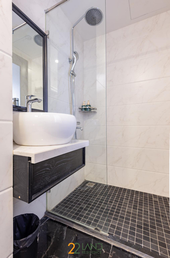 Bathroom 6