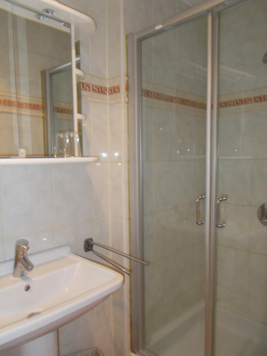 Bathroom 2, Hotel Manitoba, West-Vlaanderen