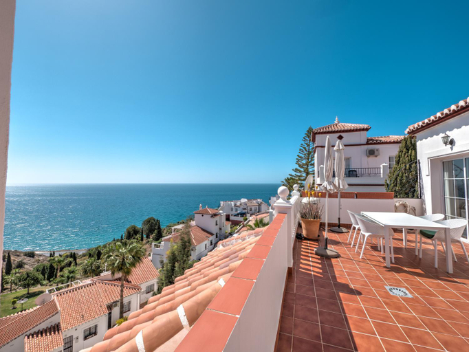 Others 5, Amazing villa with magical view and pool in Nerja, Málaga
