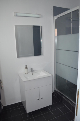 Others 5, Central Park Studio, Municipiul Bucuresti