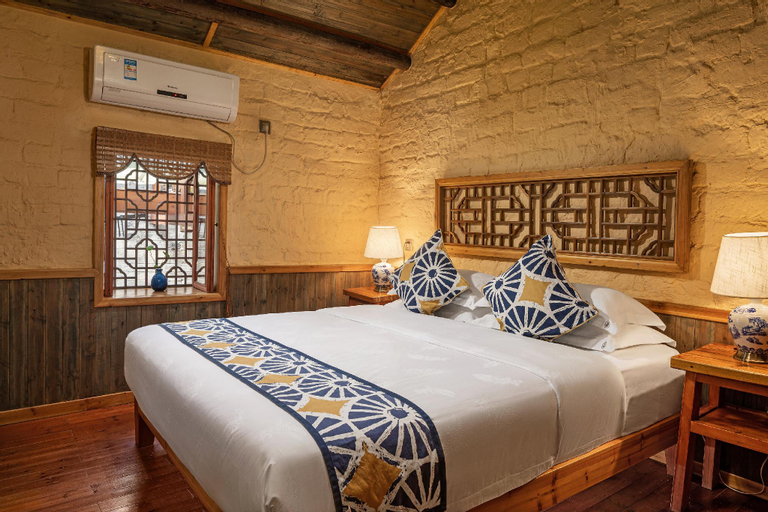 Bedroom 21
