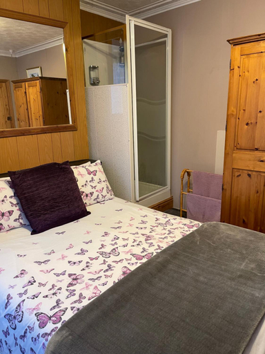 Others 2, ROOM with SHOWER, TOILET and KITCHENETTE, Kent