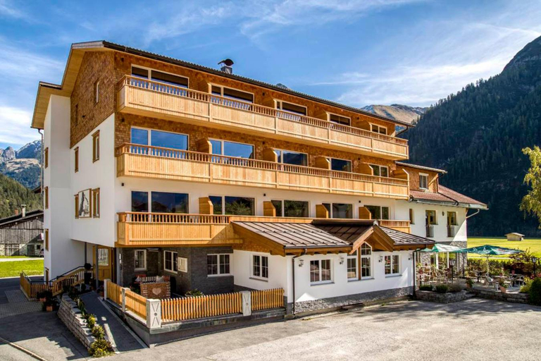 Exterior & Views, Wohlfühlhotel Berg Heil, Reutte