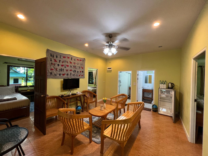 Dining Room 7