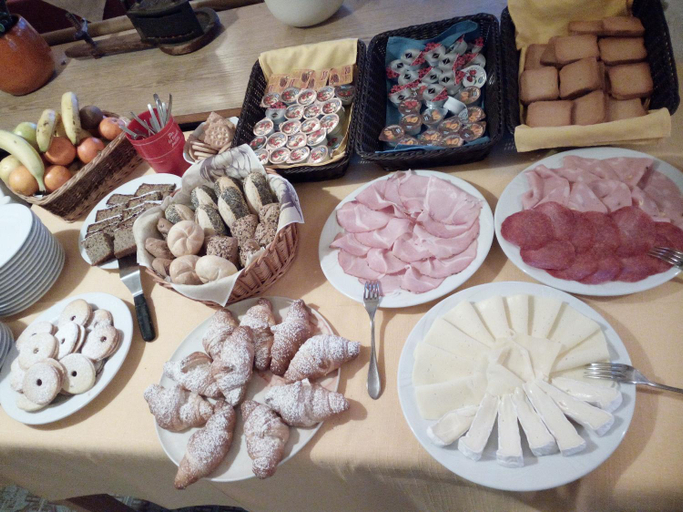 Food & Drinks 5, Albergo Somont, Bolzano
