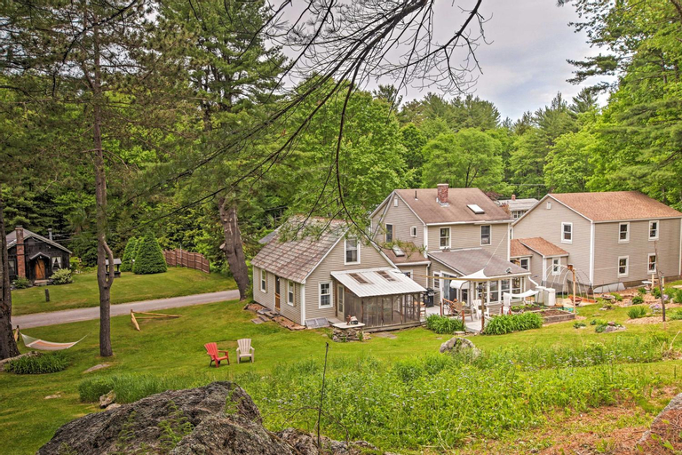 Exterior & Views