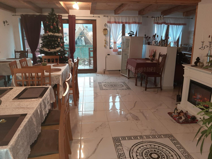 Food & Drinks, Casa Ana, Biertan
