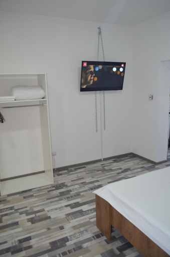 Others 2, Central Park Studio, Municipiul Bucuresti