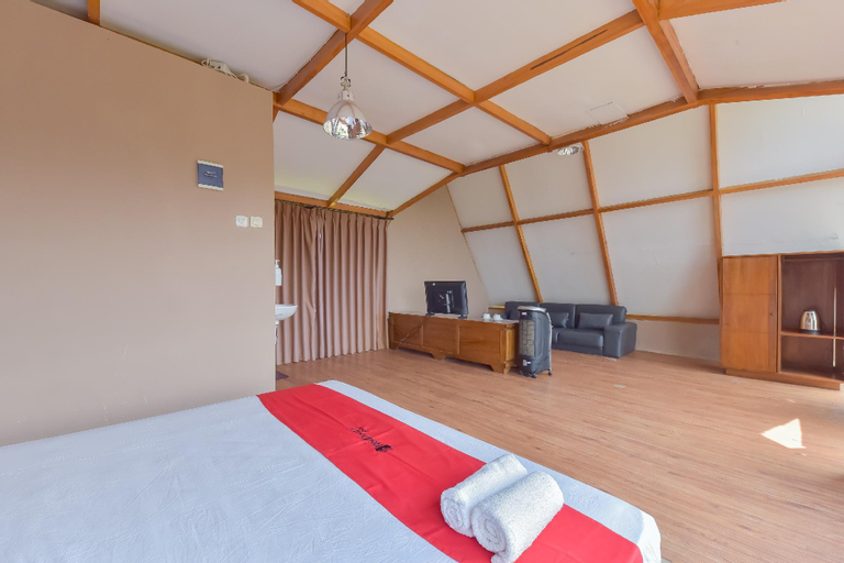 Bedroom 16