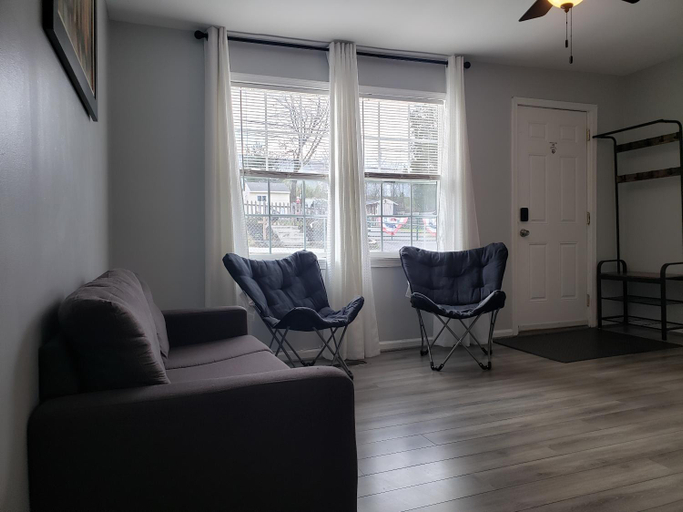 Others 5, Private Duplex Near BWI Easy Access to I95, Anne Arundel