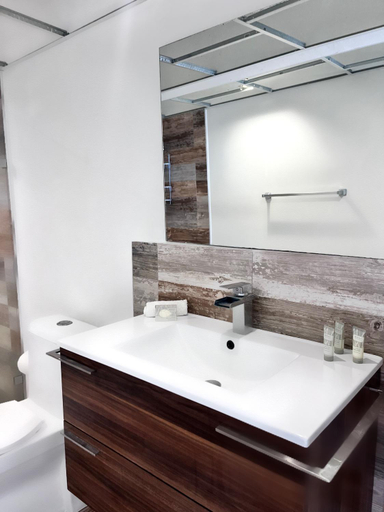 Bathroom, Secret View