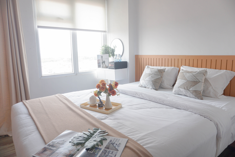 Bedroom 4, Cozy and Homey Studio at Metropolitan Park Apartment By Travelio, Bekasi