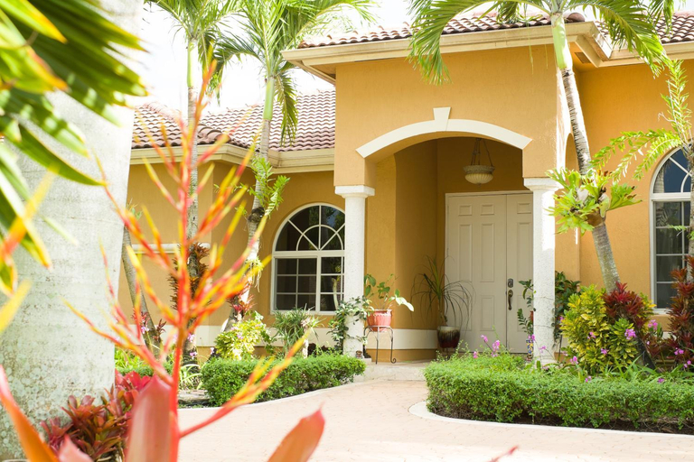 Others 3, Yuli's Home, Miami-Dade