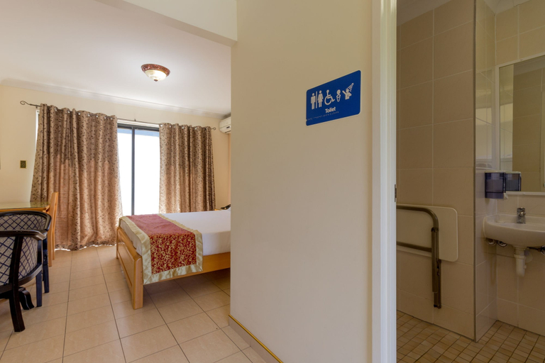 Bedroom 5, Novena Palms Motel, Northgate