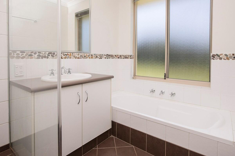 Bathroom 3, Macs Manor, Busselton