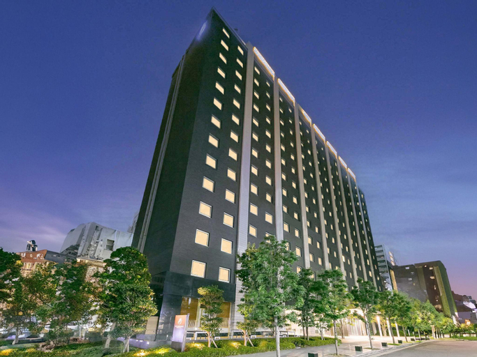 Exterior 9