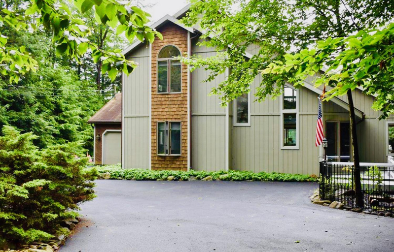 Mt. Maplewood Lake House Apt., Monroe