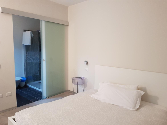 Bedroom 15