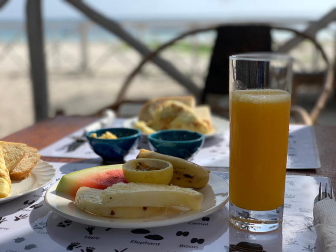 Food & Drinks 5, The African Paradise Beach Hotel, Kusini