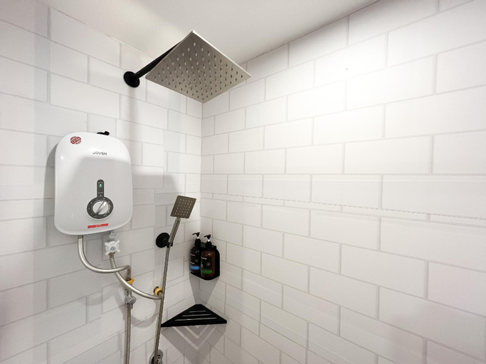 Bathroom 26