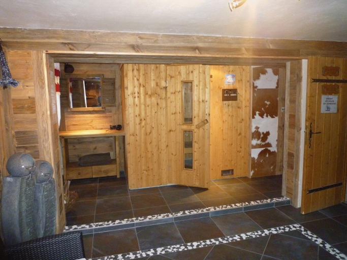 Others, Hotel Le Kandahar, Haute-Savoie