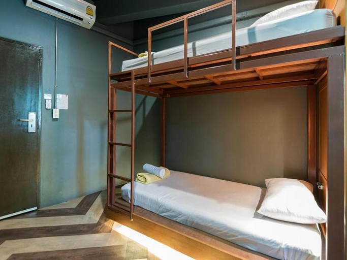 Bedroom 13