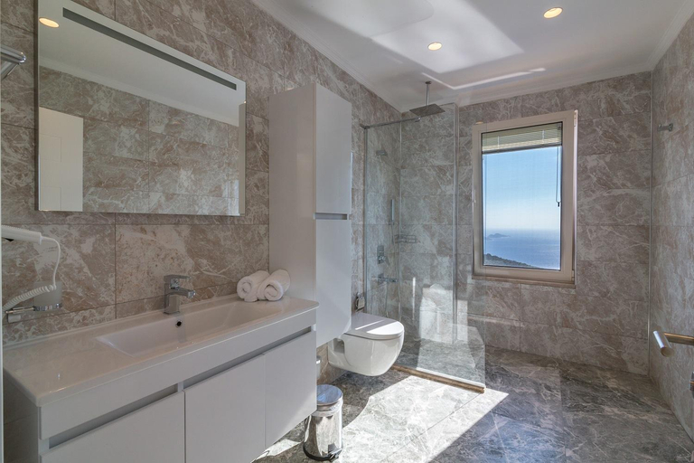 Bathroom 3, Villa La Mer Azur, Kaş