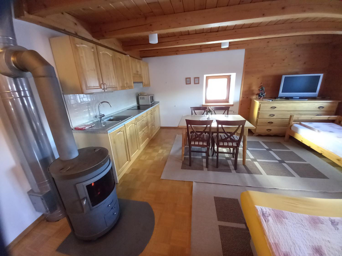 Others 5, Apartments Tubej, Bohinj