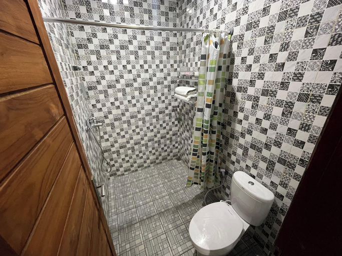 Bathroom 3