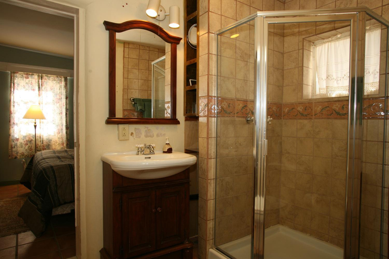 Bathroom, Spirit Tree Inn B&B, Santa Cruz